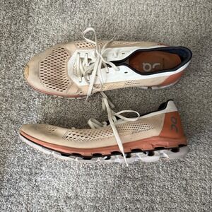 On Cloudflow Womens Speedboard Running Shoes‎ Peach White Lightweight Size 9